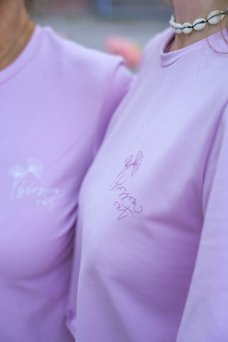 Nachhaltiges Sommer-T-Shirt in zartem Lila mit femininen Ärmeln