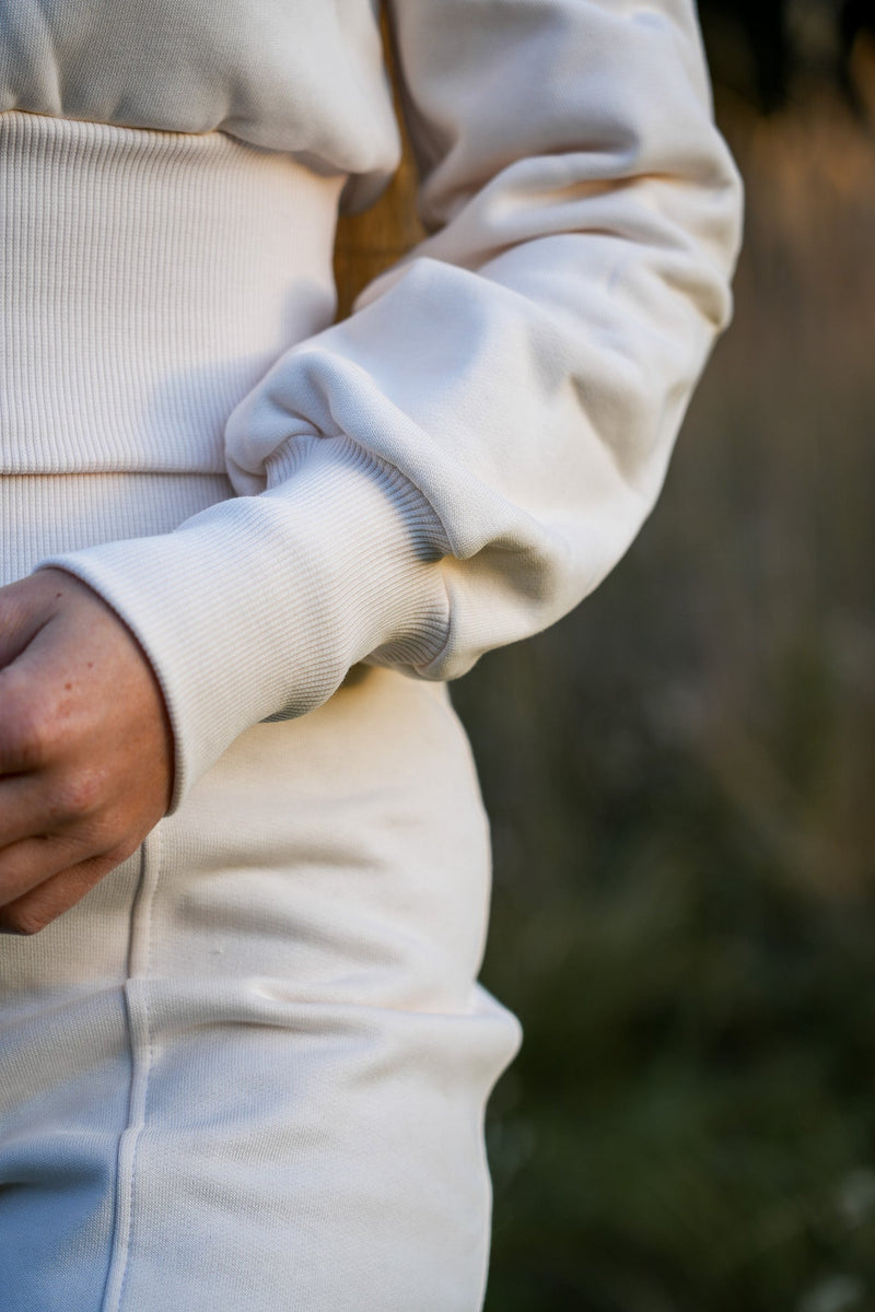 Kayla Cropped Pullover Creamy White Organic Cotton — Ansicht 4