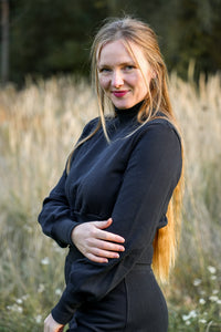 Kayla Crop Pullover Black – Organic Cotton, Ethically Made — Ansicht 2