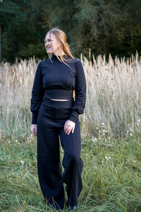 Kayla Crop Pullover Black – Organic Cotton, Ethically Made — Ansicht 7