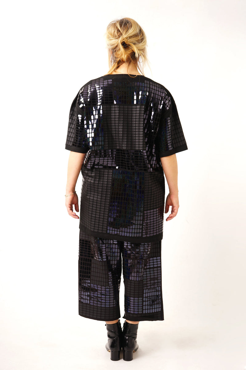 Pills Allover Bigshirt Metallic Foil – Unisex Oversized Dress — Ansicht 8