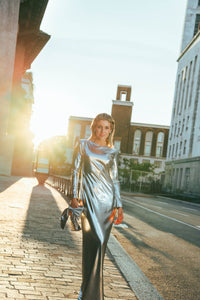 Silver Metallic 3D-Printed Dress – Futuristic Sheen Statement — Ansicht 5