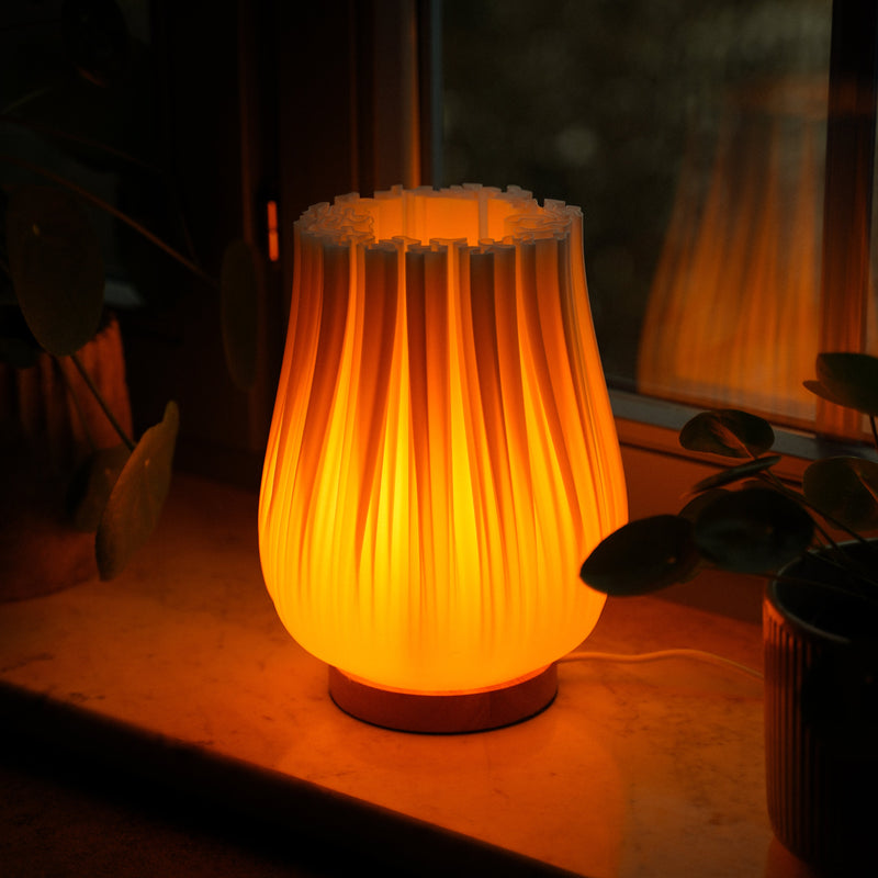 Cora 3D Printed Table Lamp | Recycled PLA & Oak Wood — Ansicht 8