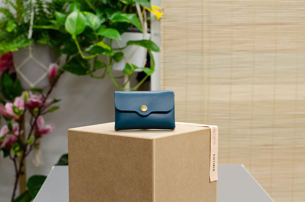 Small Women's Wallet Genuine Leather Handmade Berlin – Minimalist