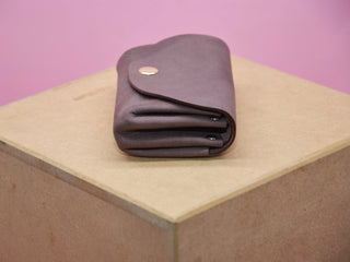 Kleine Damen-Geldbörse – Echtleder | Handmade | Minimalistisch Berlin