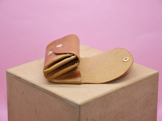 Kleiner Damen Geldbeutel – Handgemacht | Echtleder | Minimalistisch