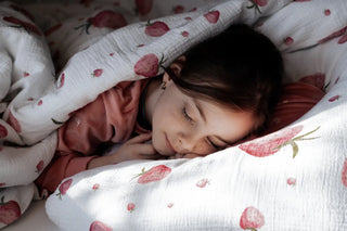 Erdbeeren Premium – Sommerzauber | OEKO‑Tex Baumwolle | 135x200 cm