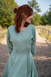 KAYLA dress sage green – organic cotton, ruffled hem — Ansicht 3