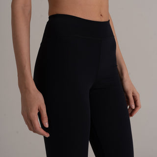 Flared Leggings – High Rise – Schwarz | Blickdicht | High Waist | Nachhaltiges Material