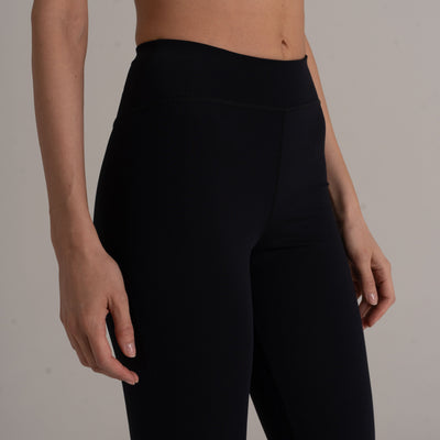 Flared Leggings High Rise Black – ECONYL® Recycled Polyamide