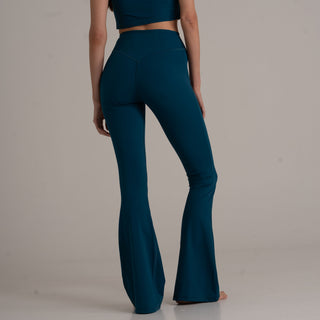 Flared Leggings – High Rise | ECONYL® | In Petite, Regular & Tall