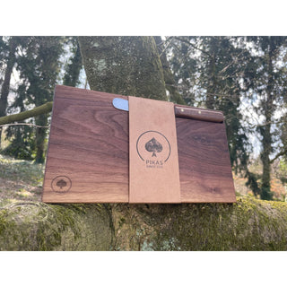 Walnuss Holzbrettchen Massivholz mit Buckelsmesser