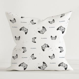 Gamer Premium Dekokissen aus OEKO‑TEX Canvas‑Baumwolle, pixelige Game‑Icons, Neon‑Details und Controller als stylischer Blickfang im Kinderzimmer
