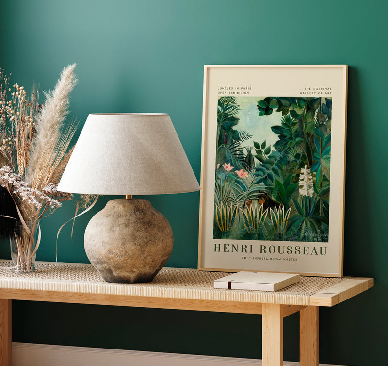 The Equatorial Jungle – Rousseau Exhibition Poster | UV-beständig | Premium Kunstdruck Berlin — Ansicht 2