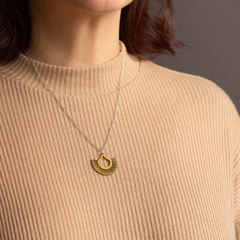 "Boho" Necklace with Wooden Pendant – featherlight, sustainable, skin-friendly — Ansicht 33