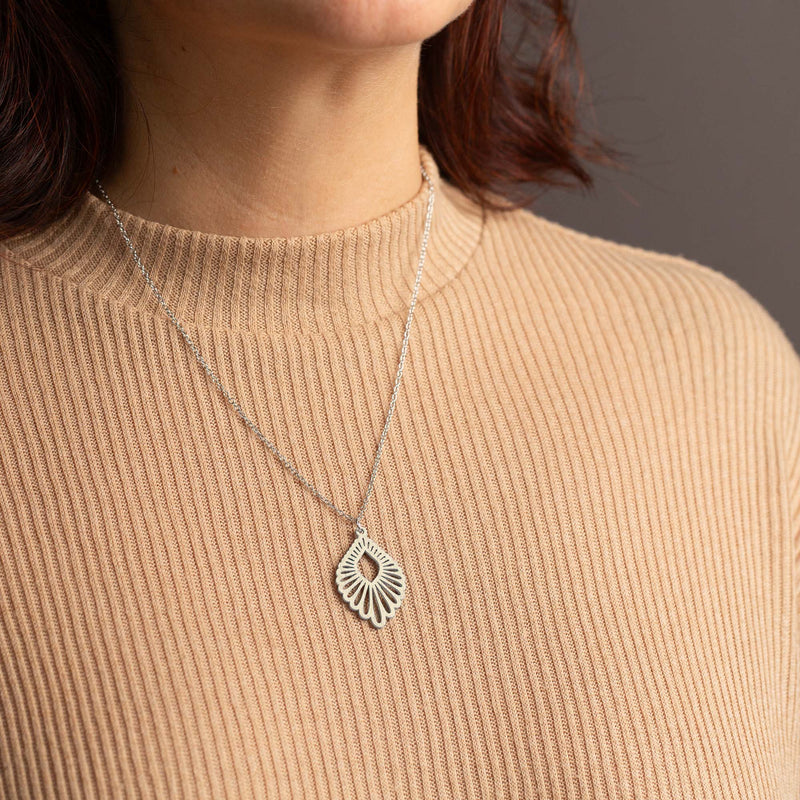 "Mindful" Necklace with Wooden Pendant – Feather-light & Sustainable — Ansicht 21