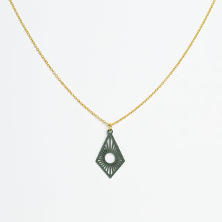 „Sunrise“ Halskette mit Holzanhänger – federleicht | nachhaltig | hautfreundlich