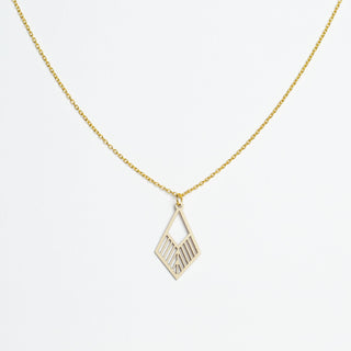 „Tribe“ Halskette mit Holzanhänger – federleicht | nachhaltig | hautfreundlich