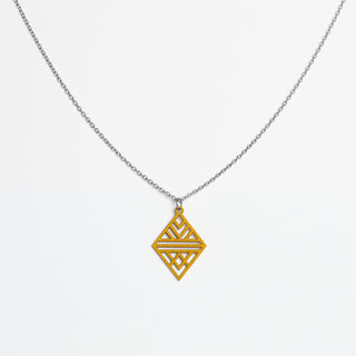 „Tribal Echo“ Halskette mit Holzanhänger – federleicht | nachhaltig | hautfreundlich