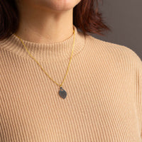 "Leaf" Necklace Wooden Pendant – Hypoallergenic Stainless Steel — Ansicht 4
