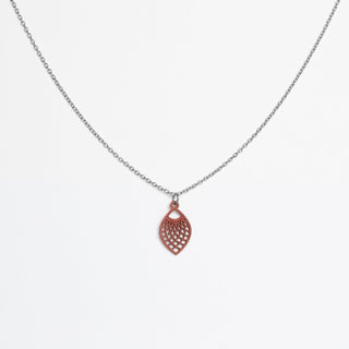 „Leaf“ Halskette mit Holzanhänger – federleicht | nachhaltig | hautfreundlich