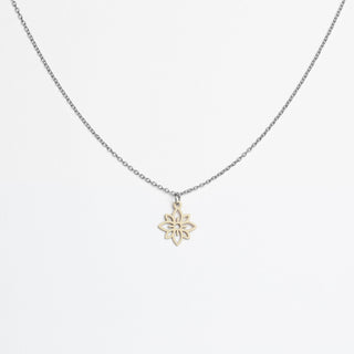 „Flower mini“ Halskette mit Holzanhänger – federleicht | nachhaltig | hautfreundlich