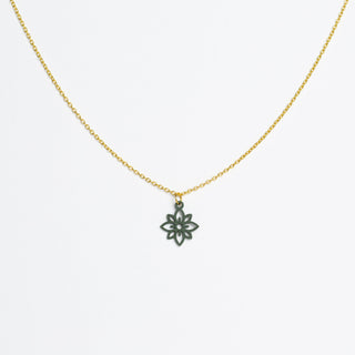 „Flower mini“ Halskette mit Holzanhänger – federleicht | nachhaltig | hautfreundlich