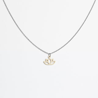 „Lotus“ Halskette mit Holzanhänger – federleicht | nachhaltig | hautfreundlich