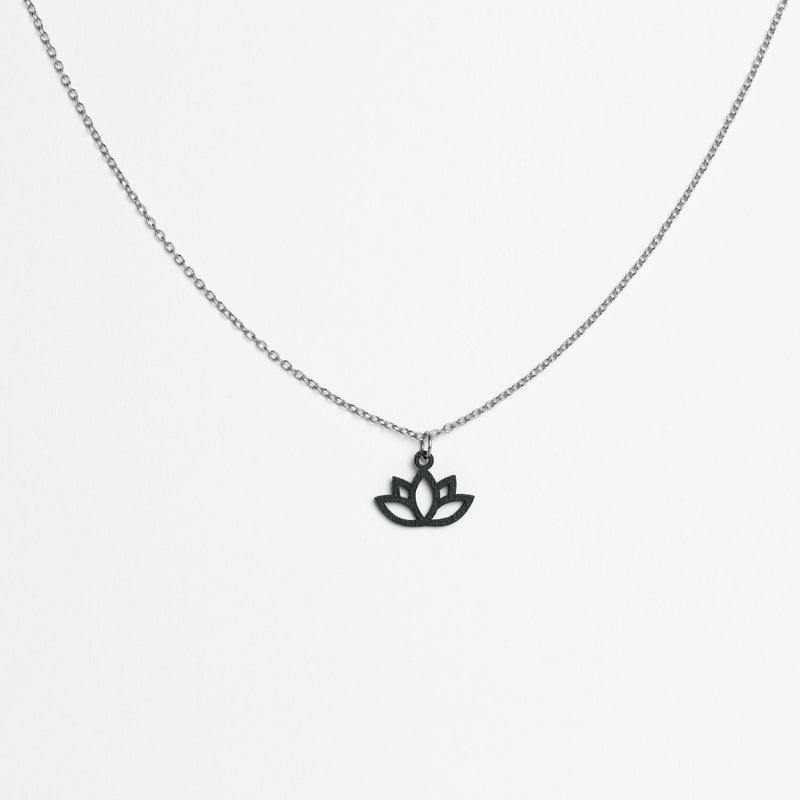 "Lotus" necklace wooden pendant – feather-light | sustainable | skin-friendly — Ansicht 25