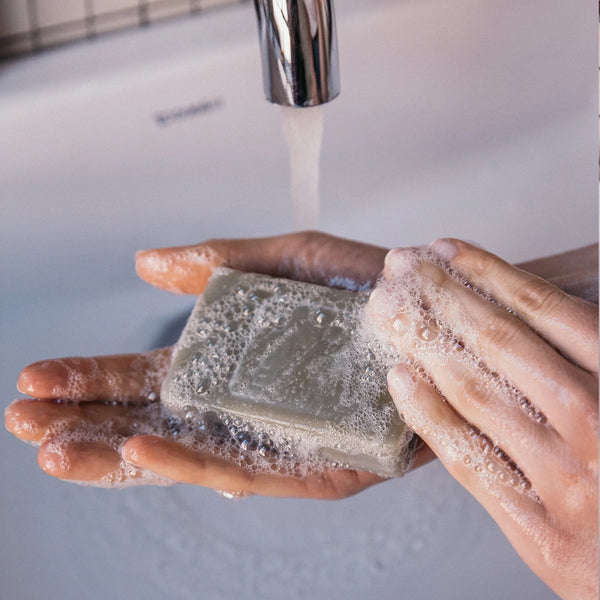 Hand & Body Moisturizer Soap Bar – vegane Ölseife mit Amyris-Duft