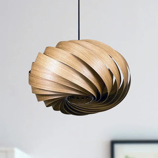 Hängeleuchte 'Quiescenta' aus Eichenholz Gofurnit