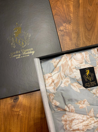 Satin Kimono Crystal Peony 100% mercerized cotton satin 300 TC