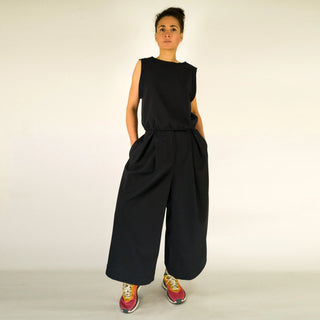 PANTS SMART BLUE | Weite Wollhose mit Bundfalten | Raffiniertes Bunddetail