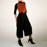 Culotte SMART – Wide-swinging trousers made of organic moleskin with pleats — Ansicht 3