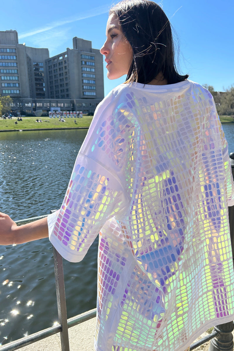 Pills Allover Bigshirt Metallic Foil – Unisex Oversized Dress — Ansicht 13