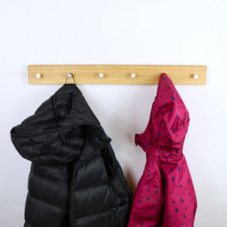 Garderobenleiste aus Holz