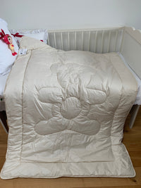 Kinderdecke Alpaka medium 100x135 cm – Thermoregulierend, Antiallergen, 100% Alpakawolle — Ansicht 1