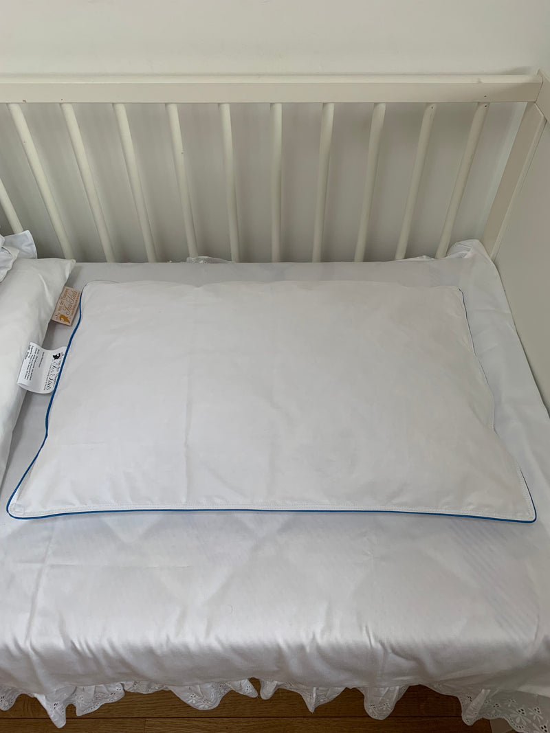 Daunenkissen Kinderkissen 40x60 cm – 90% Daune, hypoallergen, atmungsaktiv — von der Thannen Luxury Bedding