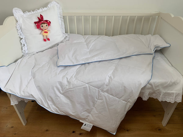 Kinderdecke mit Gänsedaunen 100x135 cm – Leicht, hypoallergen, pflegeleicht