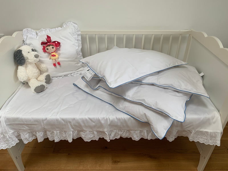 Kinderdecke mit Gänsedaunen 100x135 cm – Leicht, hypoallergen, pflegeleicht — Ansicht 2