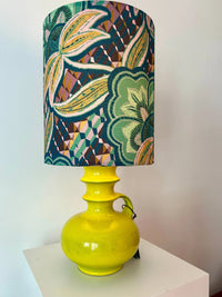 Table Lamp Steuler Handle Vase Pagoda Style Neon Yellow Mid Century Design — Ansicht 3
