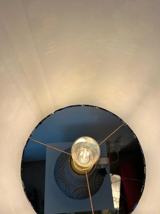 Mid Century Bay Keramik Tischlampe – Brutalismus | Bodo Mans Design | Graue Reliefkeramik