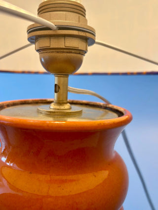AK-Keramik Tischlampe – Orange | Mid Century Keramik | Handmade Schirm