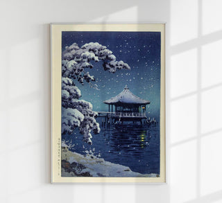 The Floating Pavilion at Katada in the Snow – Poster by Tsuchiya Kōitsu | UV-beständig | Japanischer Kunstdruck aus Berlin