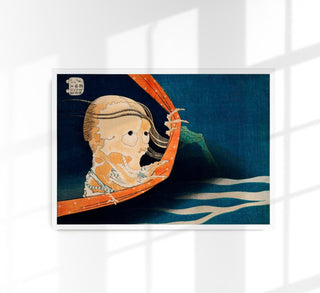 Ukiyo-e-Geisterszene nach Hokusai mit dem Geist Kohala Koheiji, der mit eingefallenem Gesicht über einem Bett mit schlafendem Paar erscheint, in starken Hell-Dunkel-Kontrasten als Fine-Art-Poster gerahmt an einer charakterstarken Galeriewand
