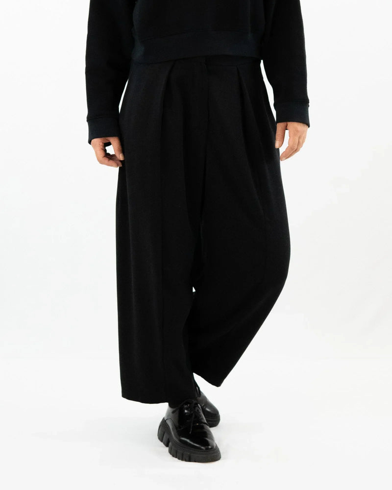 AdoPLI Pleated Trousers made from TENCEL™ – Flowing Drape, Made in Berlin — Ansicht 14
