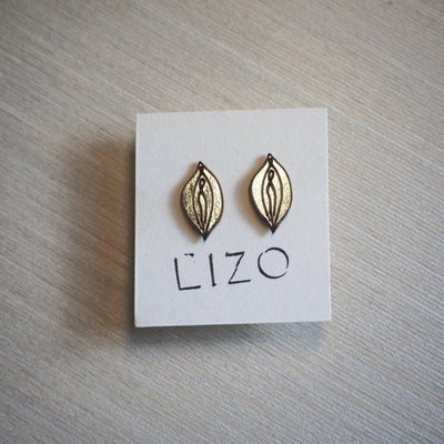 Vulva Stud Earrings – Vegan Snappap Design, Handmade in Cologne
