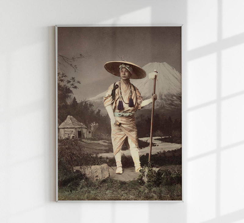 Pilgrim Going Up to Fujiyama by Kimbei – Vintage Kunstdruck — Patroa Studio