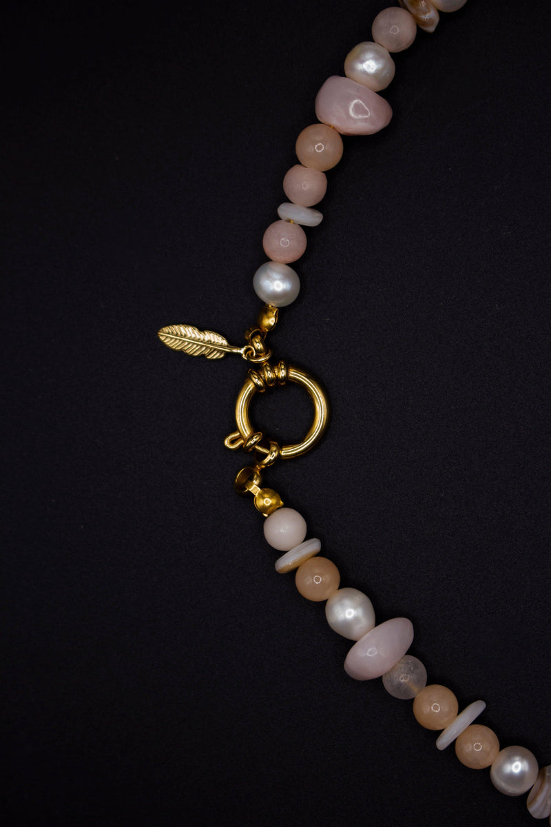 Coralie Pearl Necklace – Natural & Freshwater Pearls | Handmade | Individually Customizable — Soorbeet