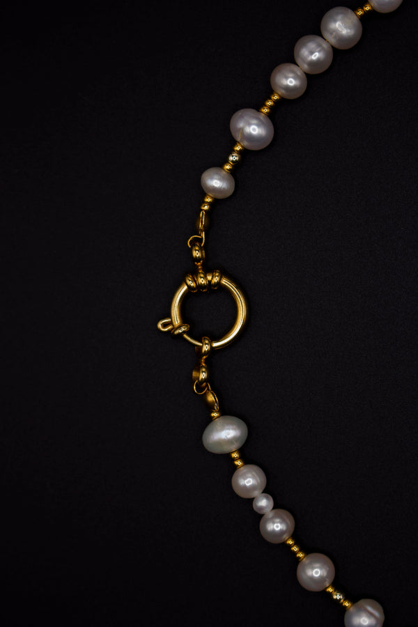 Cherie Pearl Necklace – Handcrafted Elegance with Miyuki & Freshwater Pearls